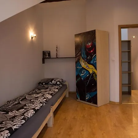 Stara Milosna Hostel *