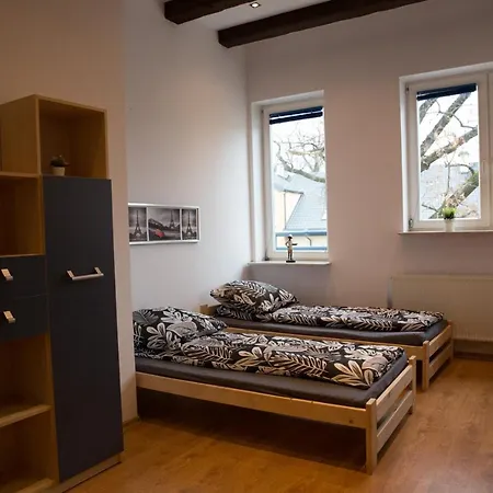 Stara Milosna Hostel *